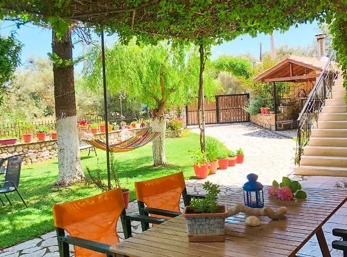 Stavros Apartments